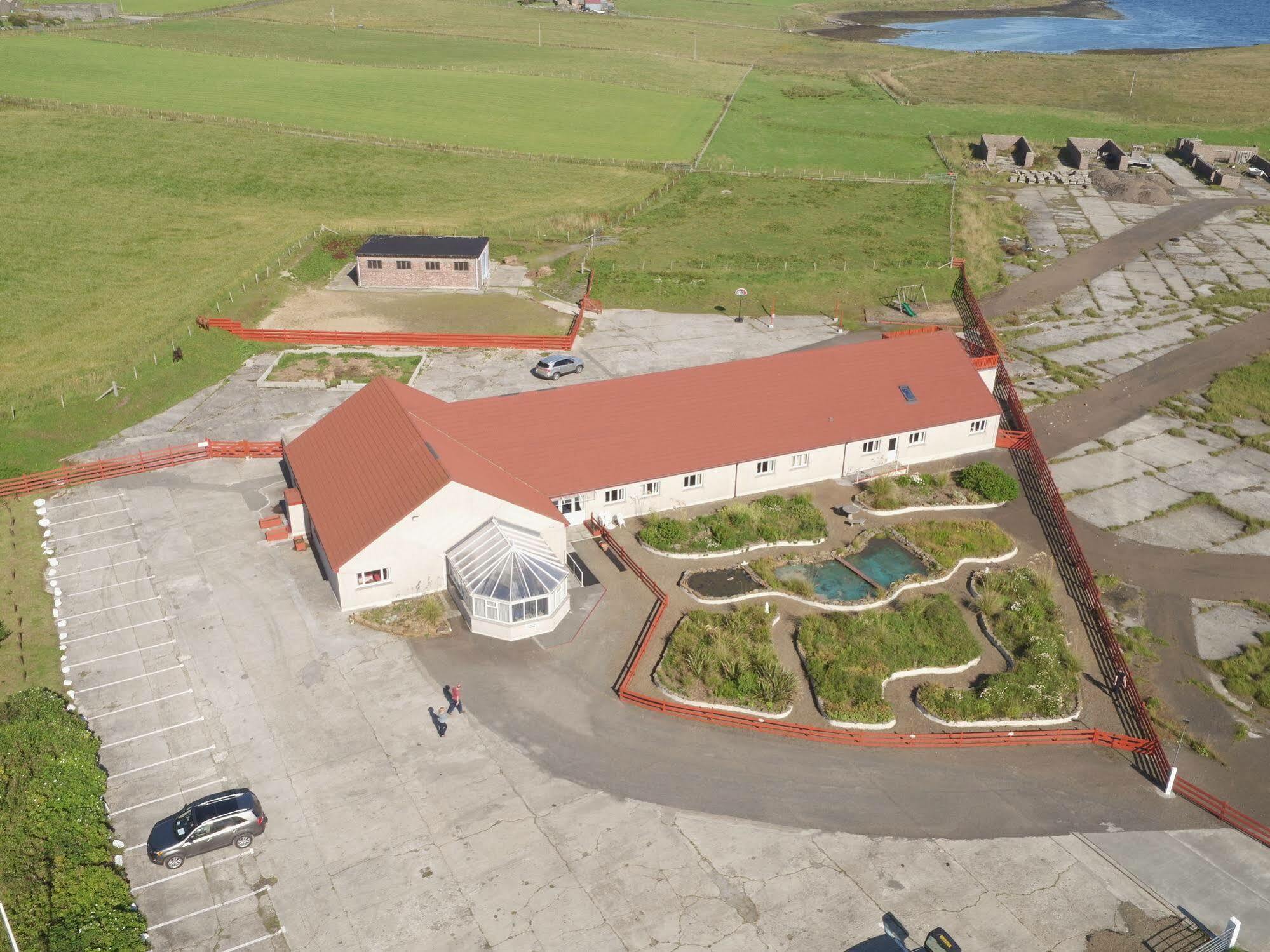 Orkneylodge Orphir  Buitenkant foto